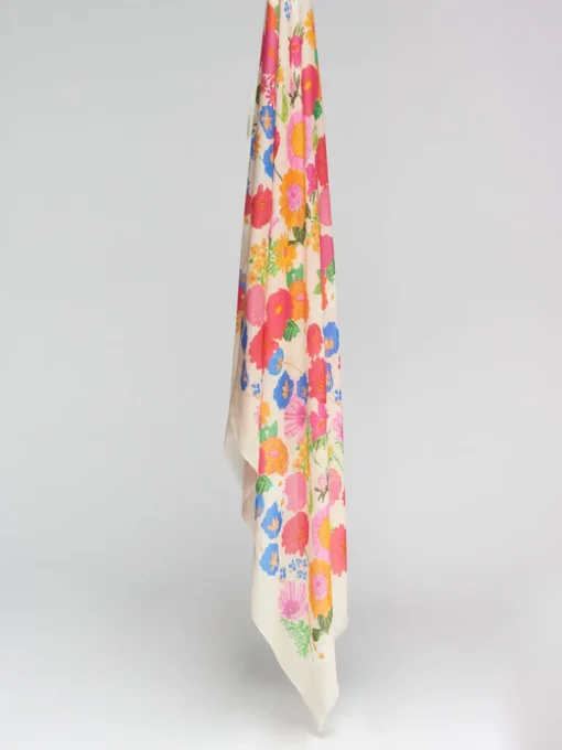 VILAGALLO ALL OVER FLOWERS SCARF